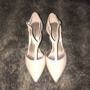 Nude heels only worn once!